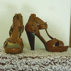 High heel sandals (size 6)